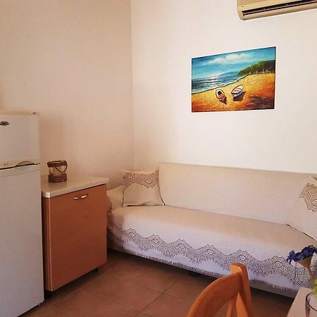 Maria'S Apartments Meyísti Dış mekan fotoğraf