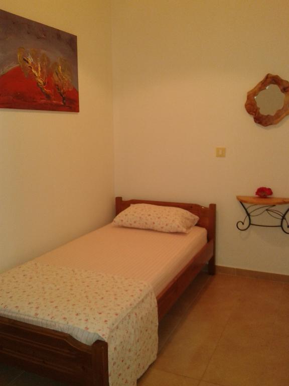 Maria'S Apartments Meyísti Dış mekan fotoğraf