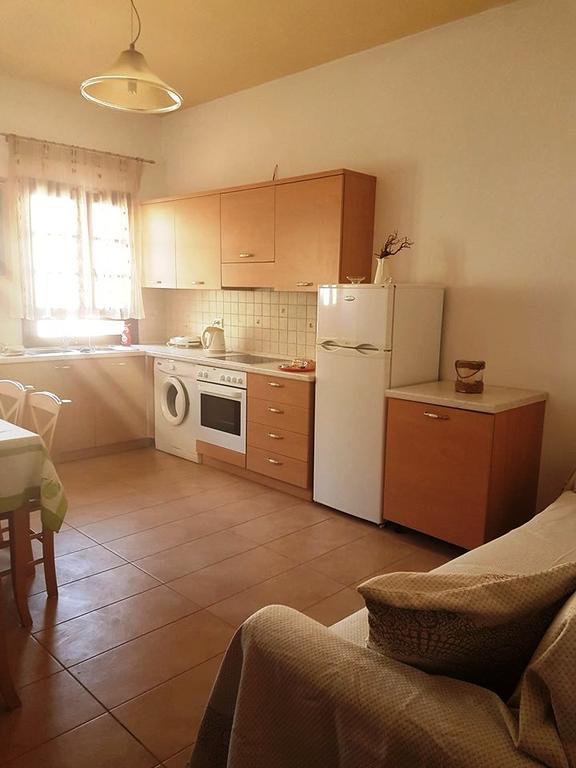 Maria'S Apartments Meyísti Dış mekan fotoğraf